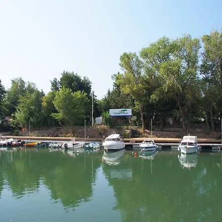Camping La Barque Saint Aygulf